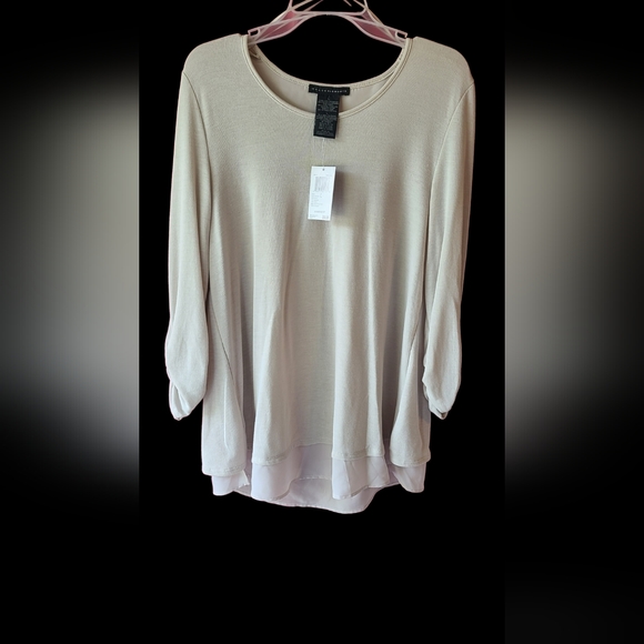 NWT Grace Elements Size Large Light Grey  3/4 Sleeve Top, Layering Back - Picture 1 of 6